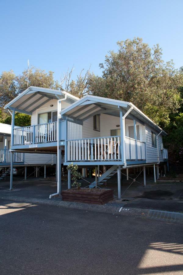 Blue Lagoon Beach Resort Bateau Bay Exteriör bild
